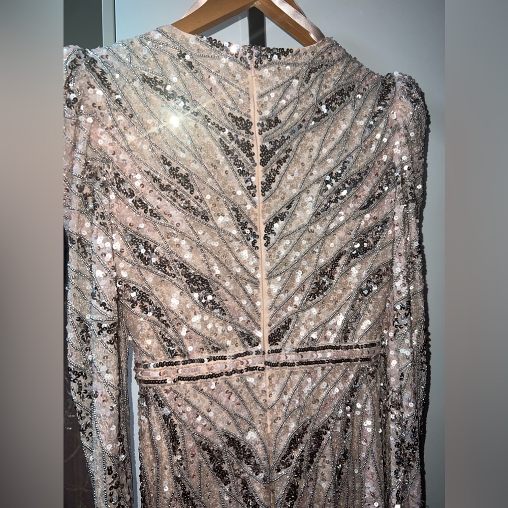 Long sleeve v neck beaded midi cocktail dress - Picture 8 of 12